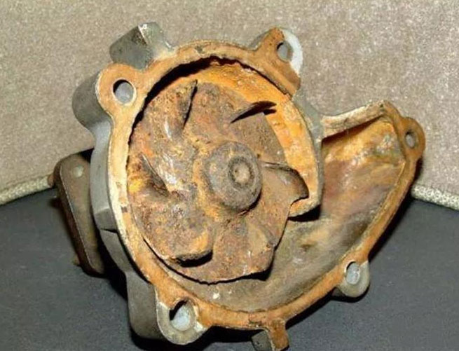 循環(huán)水泵內(nèi)部生銹怎么辦？
